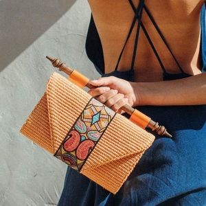 Okhtein Okhtulum Raffia Clutch NWOT